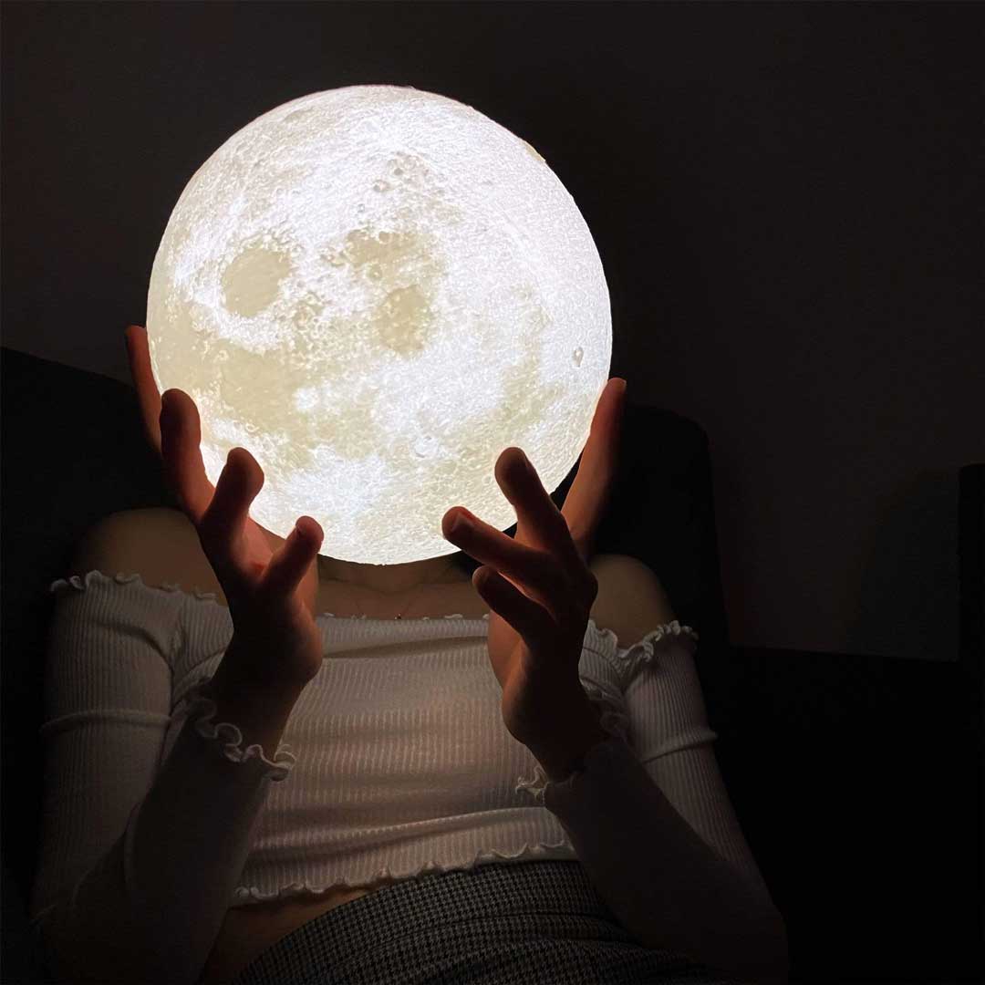 Universe Light™ Original Moon Lamp 2.0 - 16 Colors & Remote